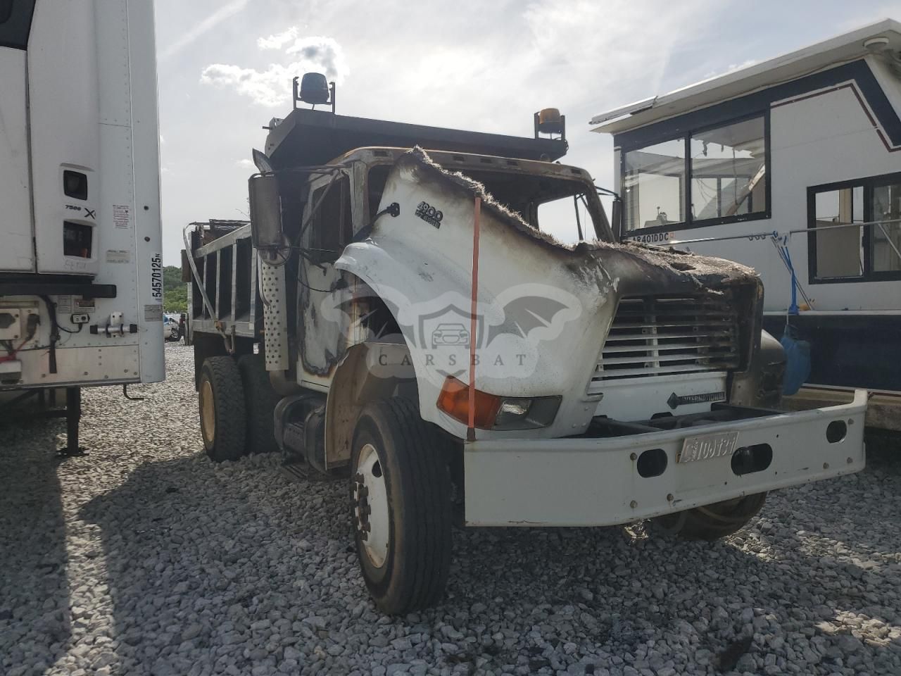 International 4700 / 4900 4900 6 2002