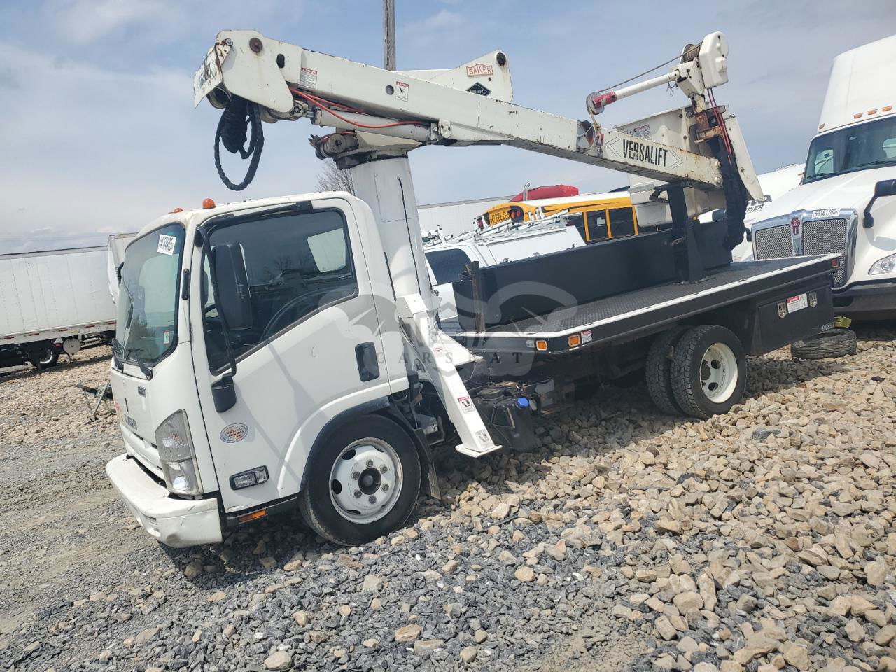 Isuzu NQR 5.19L  4 2011
