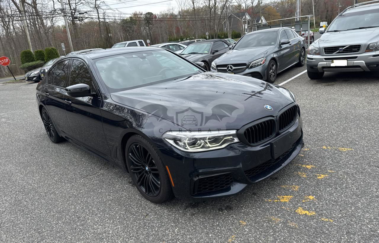 BMW M5 4.4L  8 2018