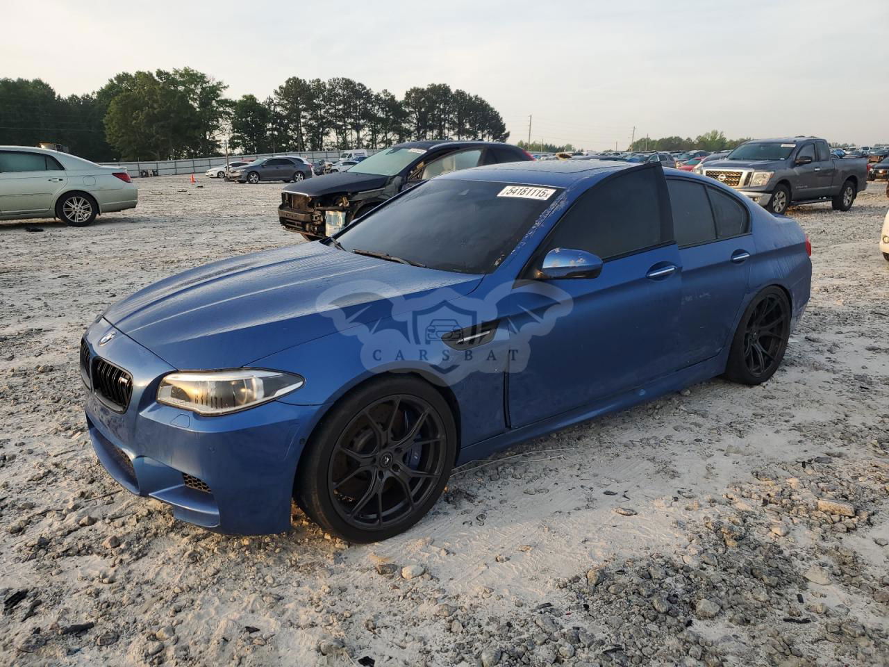 BMW M5 4.4L  8 2014