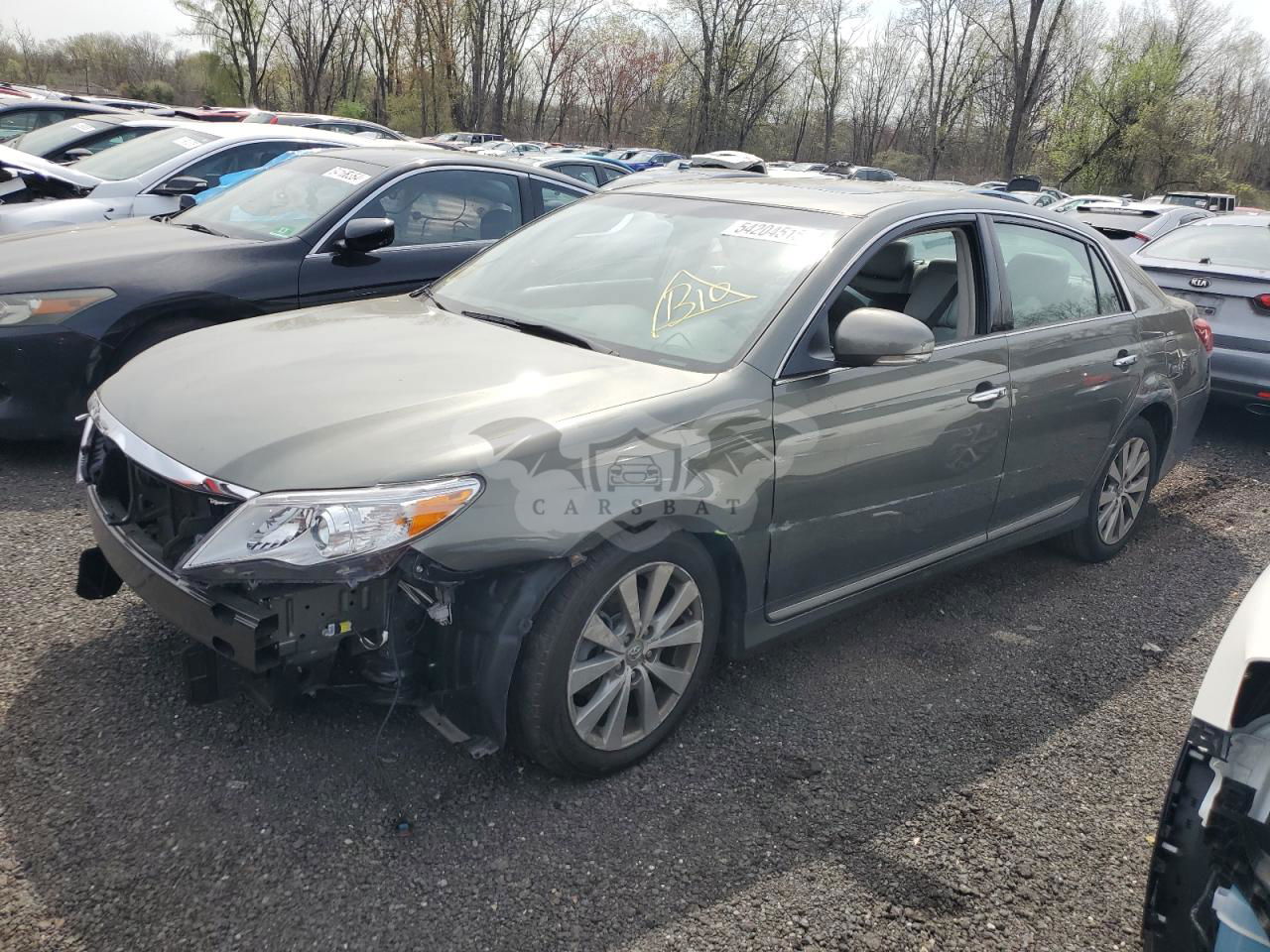 Toyota Avalon BASE 3.5L  6 2012