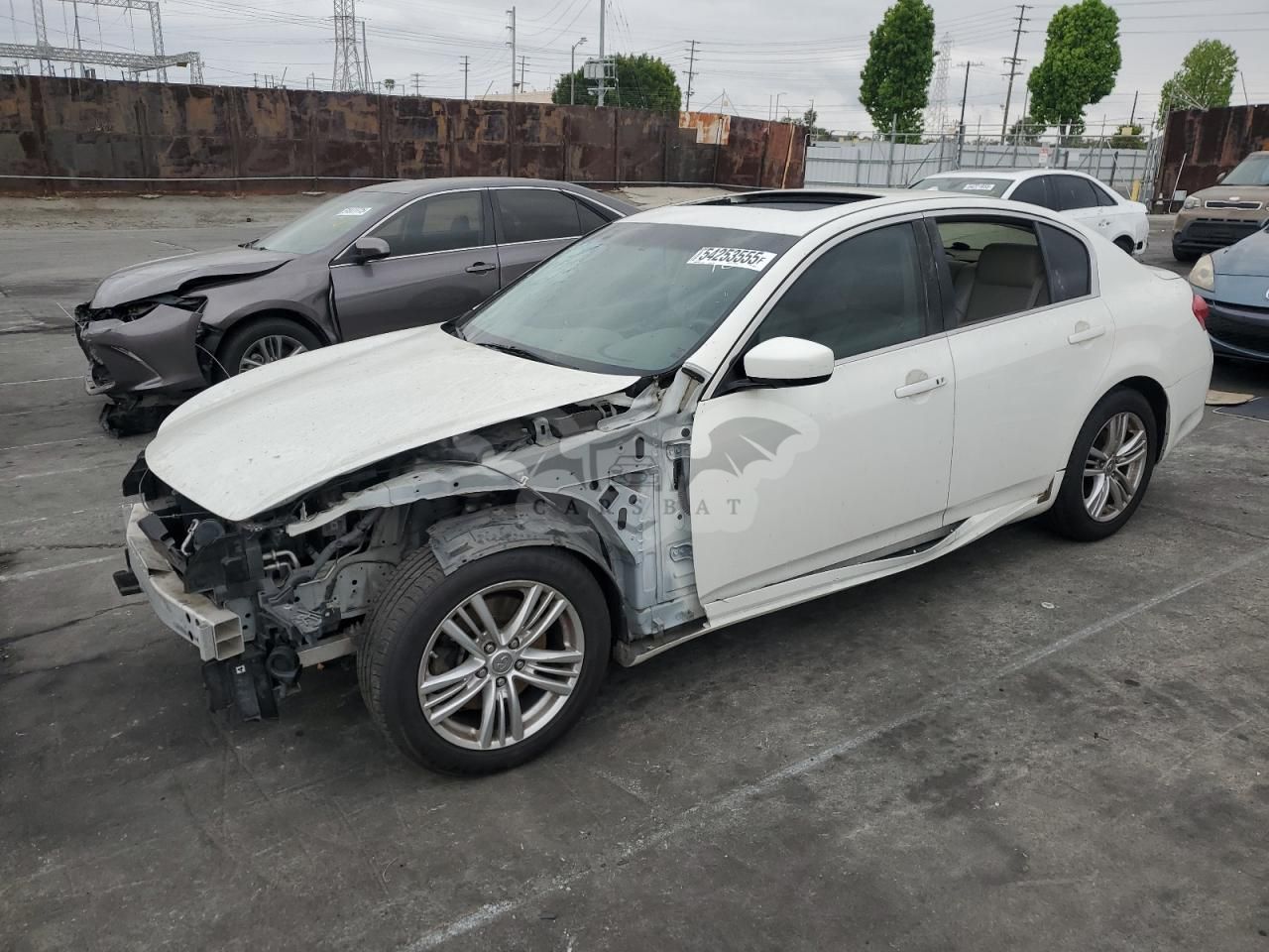 Infiniti G25 BASE 2.5L 6 2012