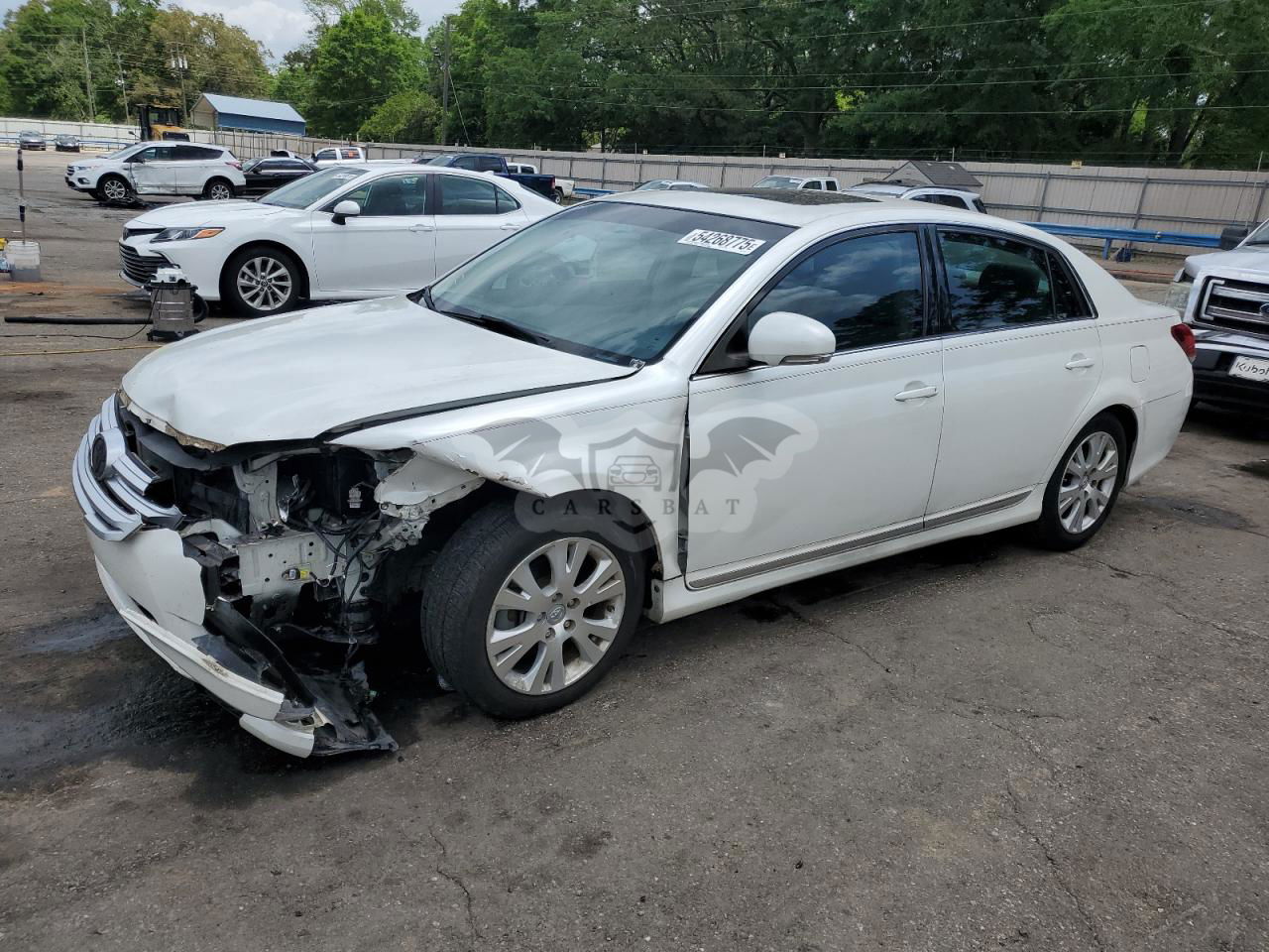 Toyota Avalon BASE 3.5L  6 2011
