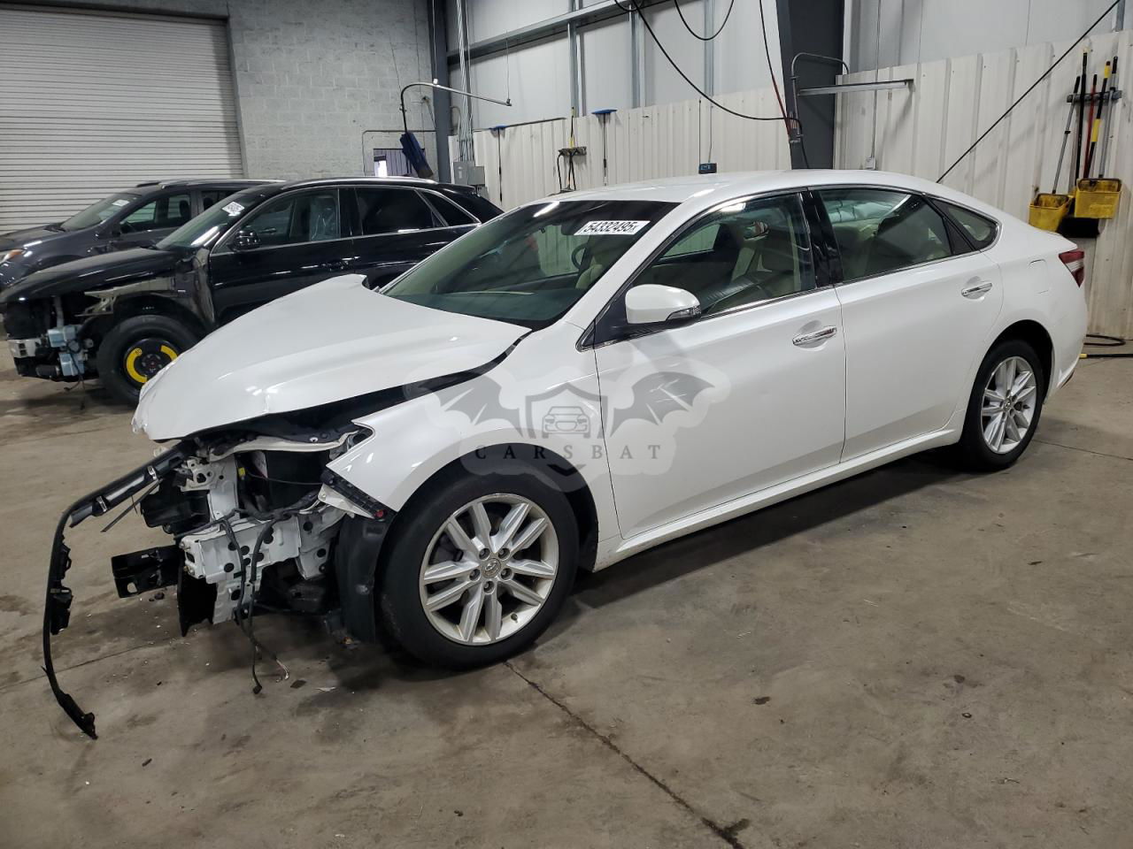 Toyota Avalon BASE 3.5L  6 2014