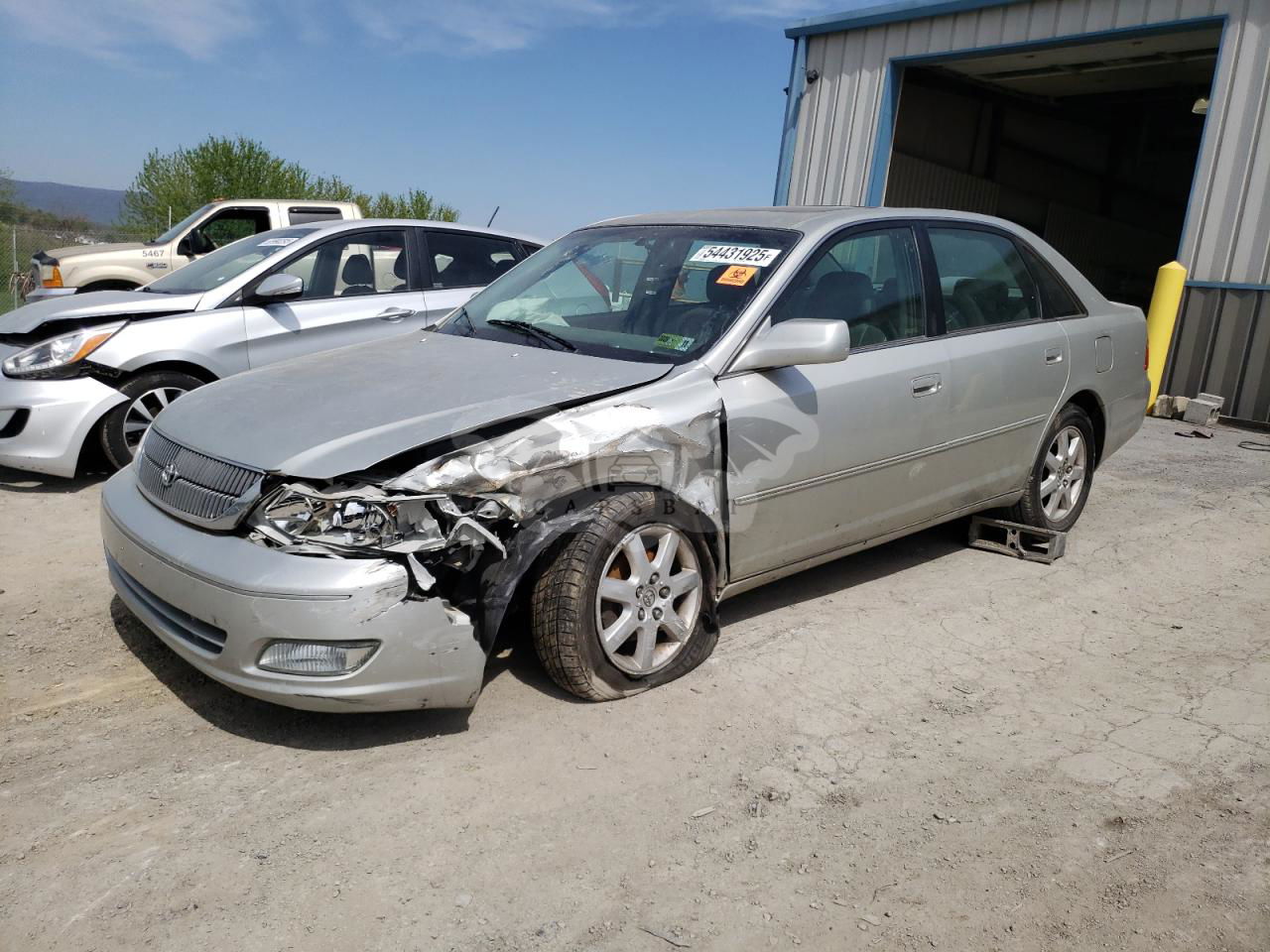 Toyota Avalon XL 3.0L  6 2002
