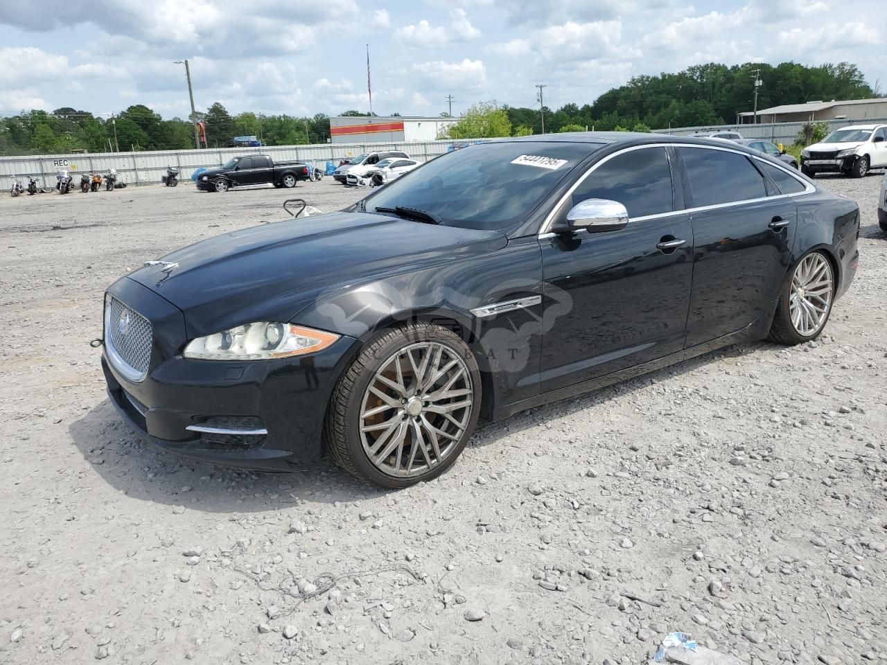 Jaguar XJ SUPERCHARGED 5.0L 8 2011