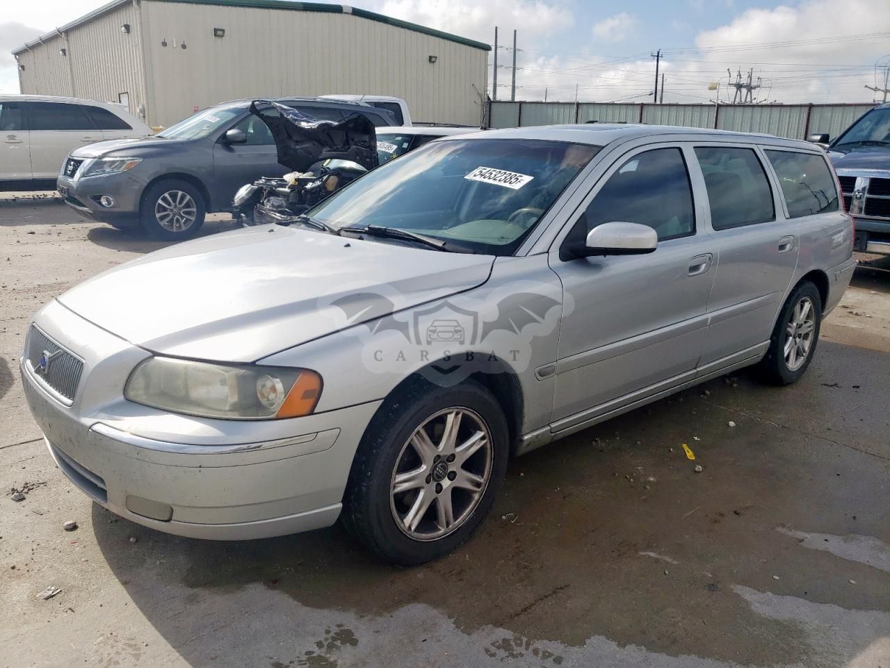 Volvo V70 FWD 2.5L 5 2005