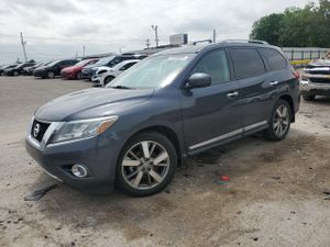 Nissan Pathfinder S 3.5L 6 2014