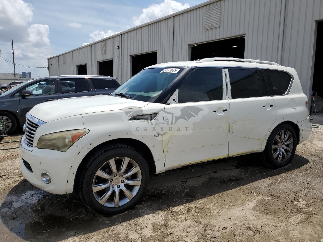 Infiniti QX80 5.6L 8 2014