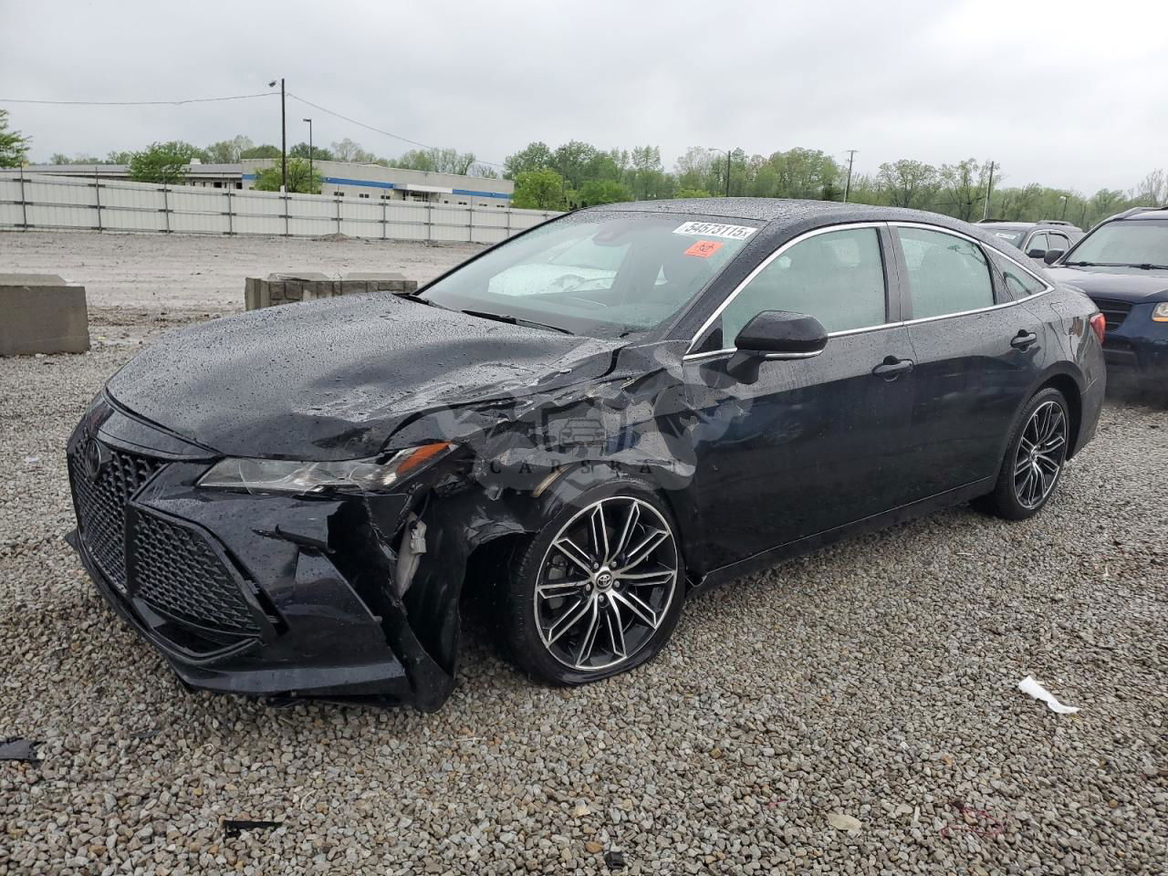 Toyota Avalon XLE 3.5L  6 2019