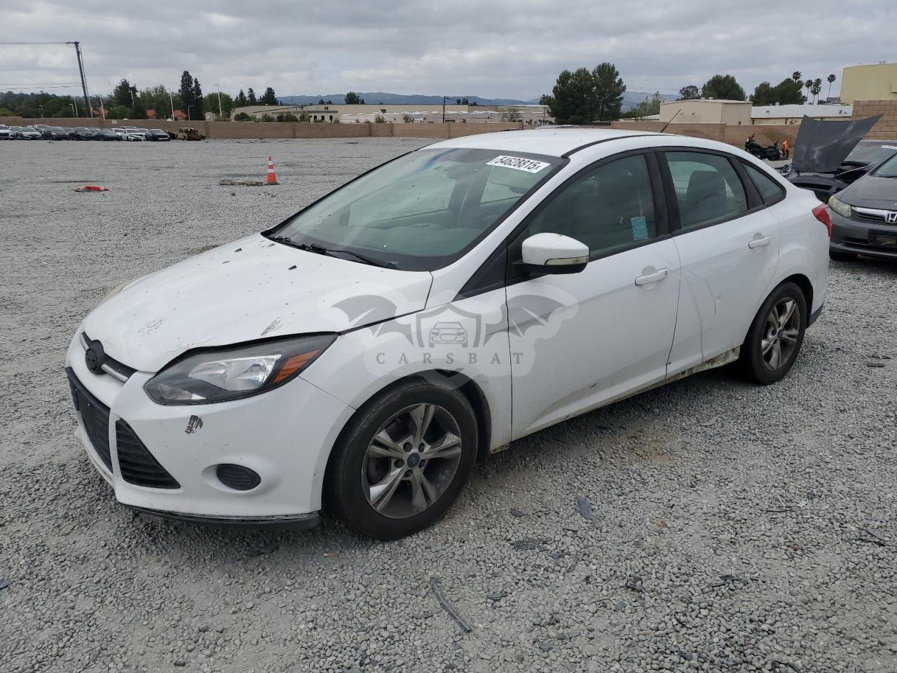 Ford Focus SE 2.0L  4 2014
