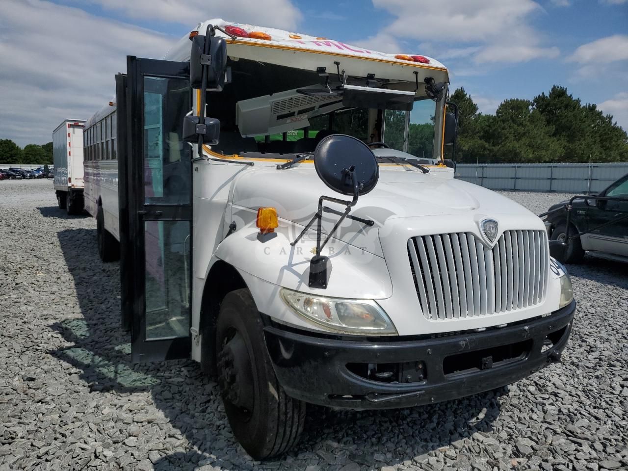 IC Corporation CE Series CE 7.6L 6 2012