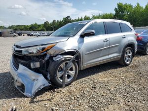 Toyota Highlander LIMITED 3.5L 6 2015