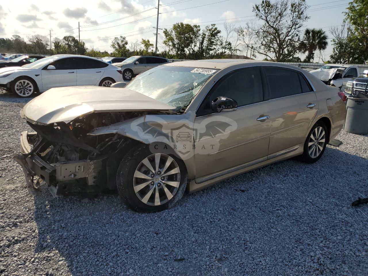 Toyota Avalon BASE 3.5L  6 2012