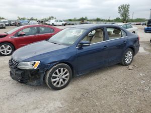 Volkswagen Jetta SE 1.8L 4 2014