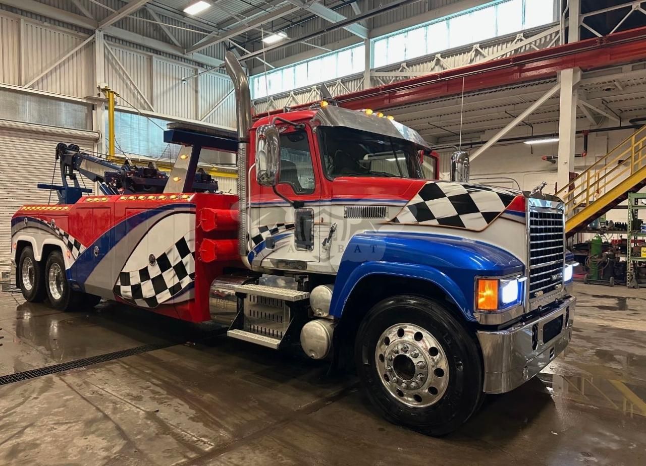 Mack 600 CHU600 12.7L 6 2013