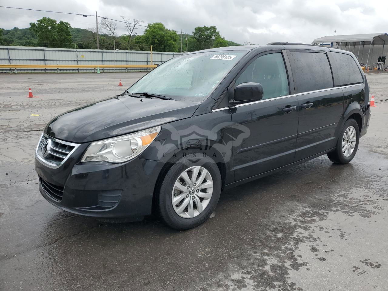 Volkswagen Routan SE 3.6L  6 2013