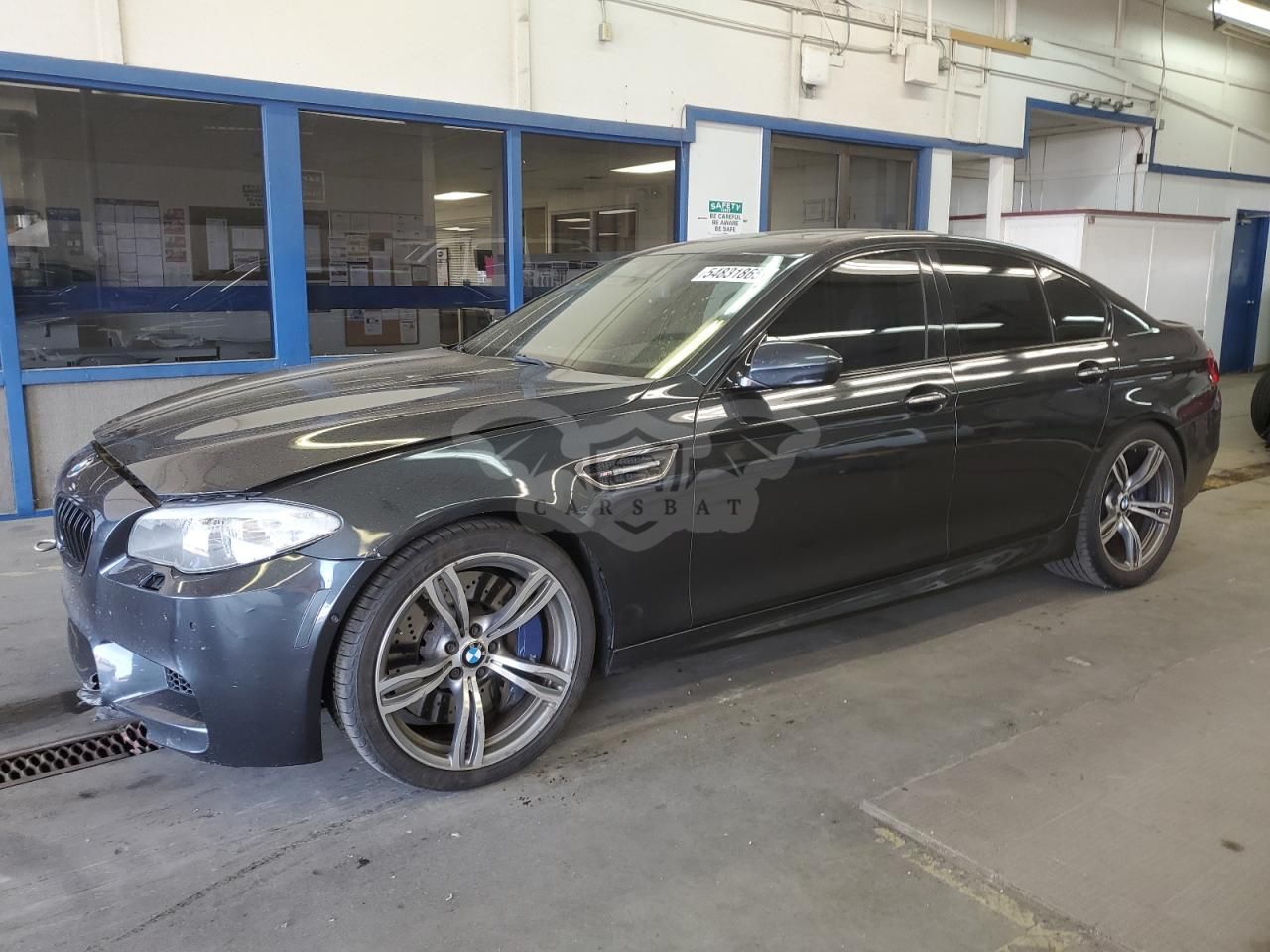 BMW M5 4.4L 8 2013