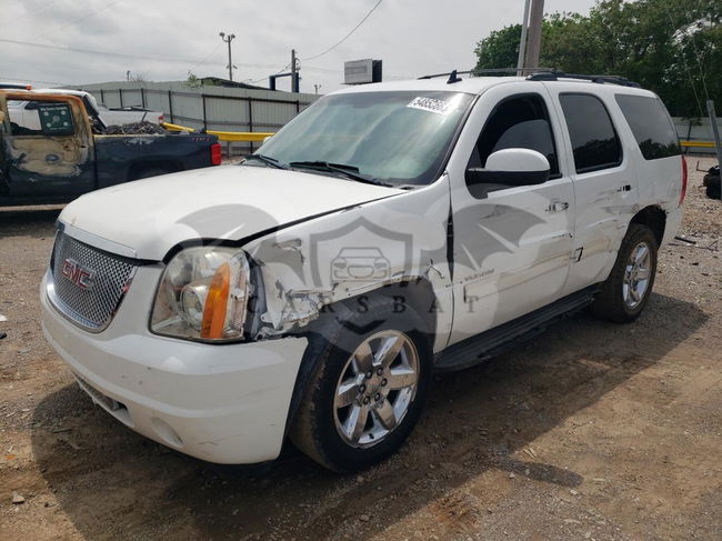 GMC Yukon SLE 5.3L  8 2011