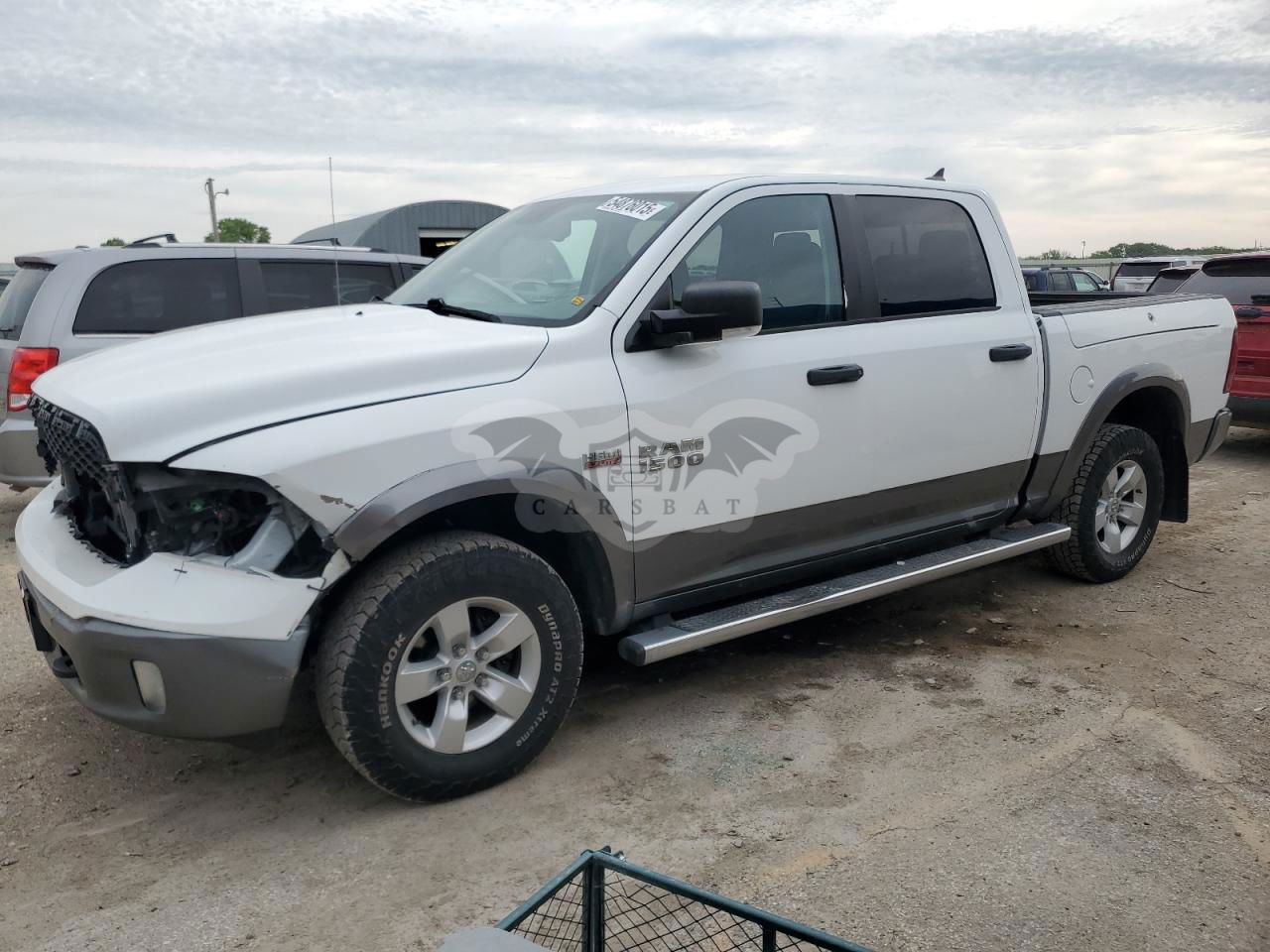 RAM 1500 SLT 5.7L  8 2013