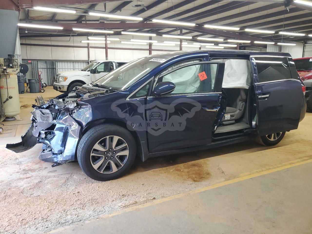 Honda Odyssey TOURING 3.5L  6 2015