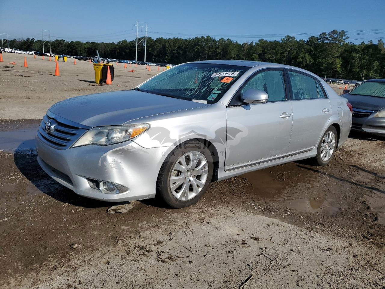Toyota Avalon BASE 3.5L  6 2012