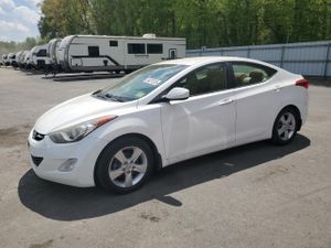 Hyundai Elantra GLS 1.8L 4 2013