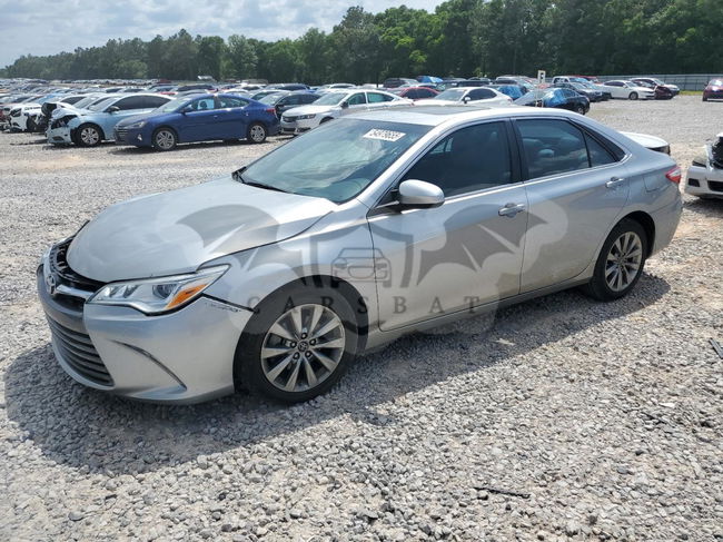 Toyota Camry XSE 3.5L  6 2017