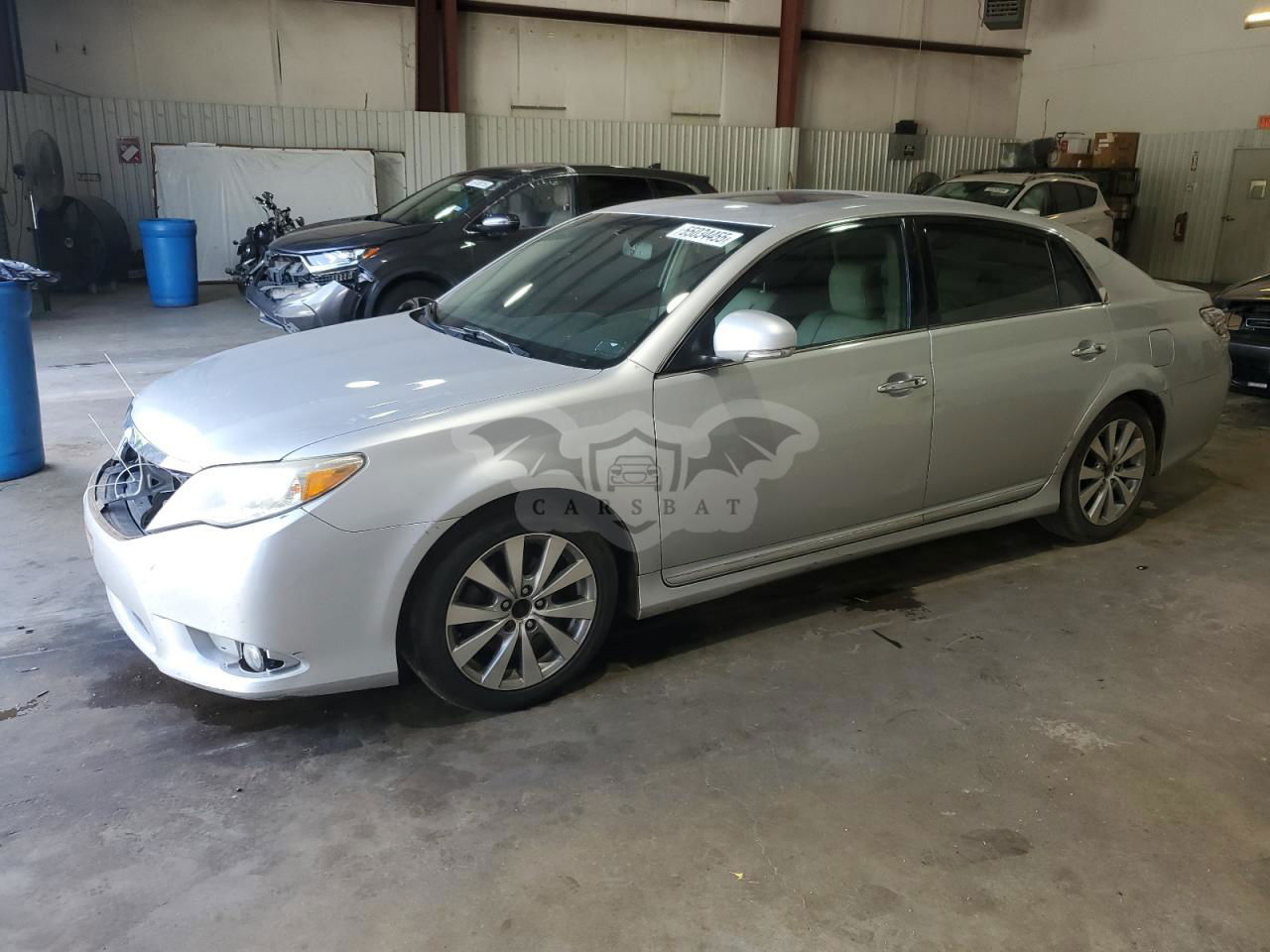Toyota Avalon BASE 3.5L  6 2011