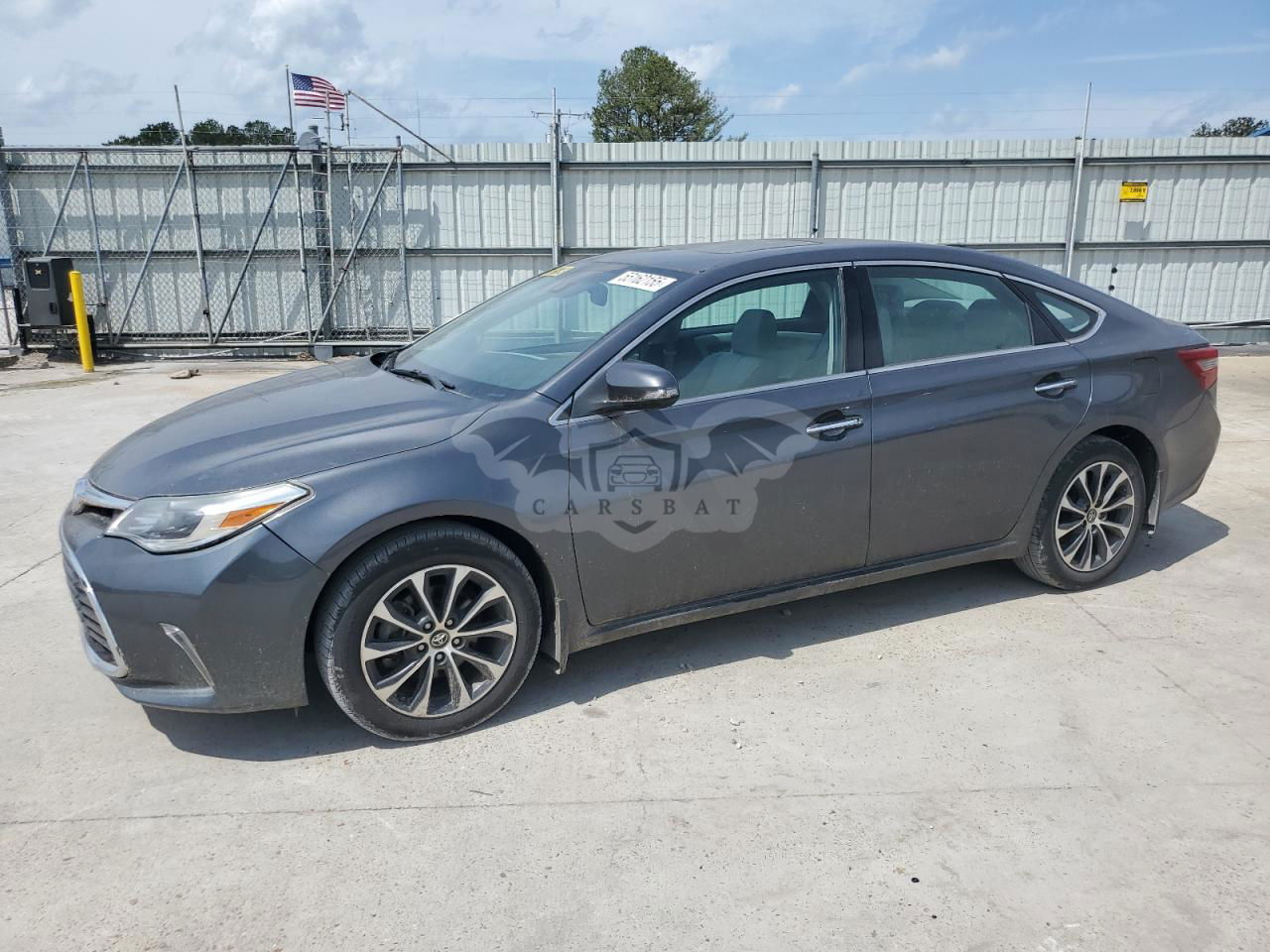 Toyota Avalon XLE 3.5L  6 2018