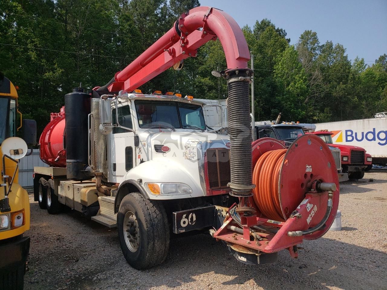 Peterbilt 330/337/348 8.3L 6 2012
