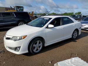 Toyota Camry L 2.5L 4 2013