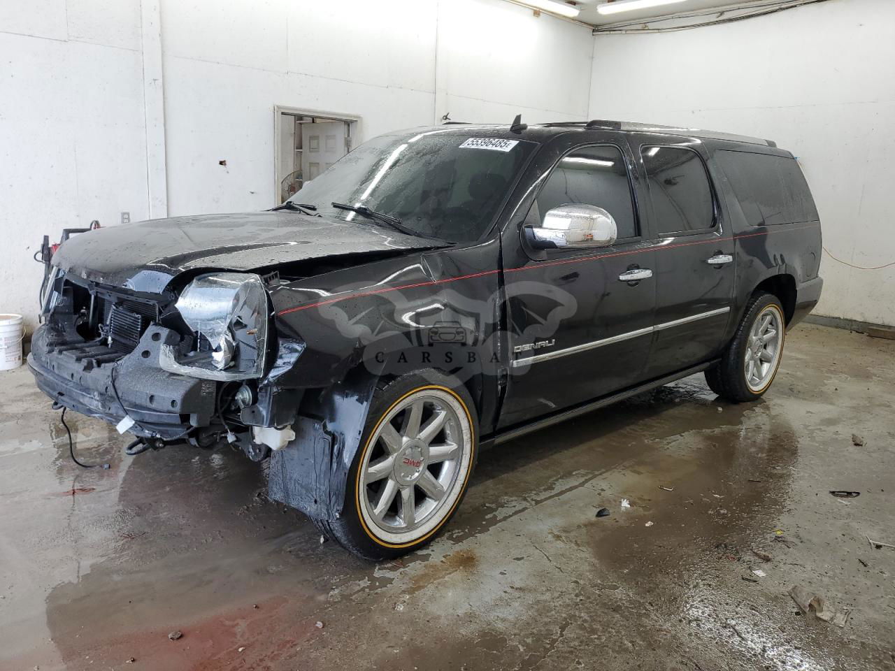 GMC Yukon DENALI 6.2L  8 2010
