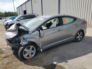 Hyundai Elantra GLS 1.8L 4 2013