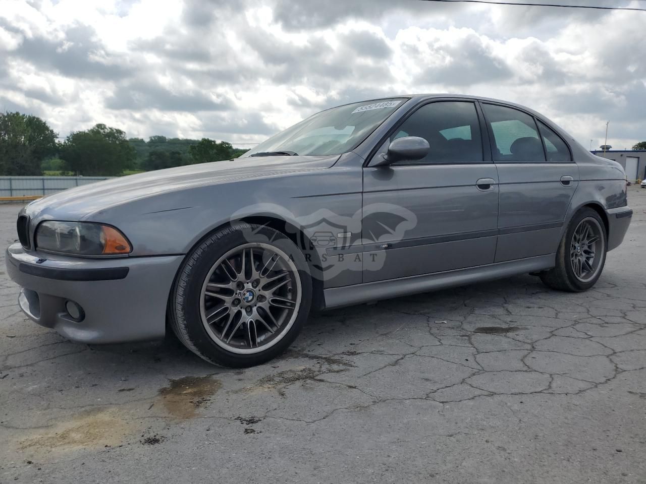 BMW M5 5.0L 8 2002