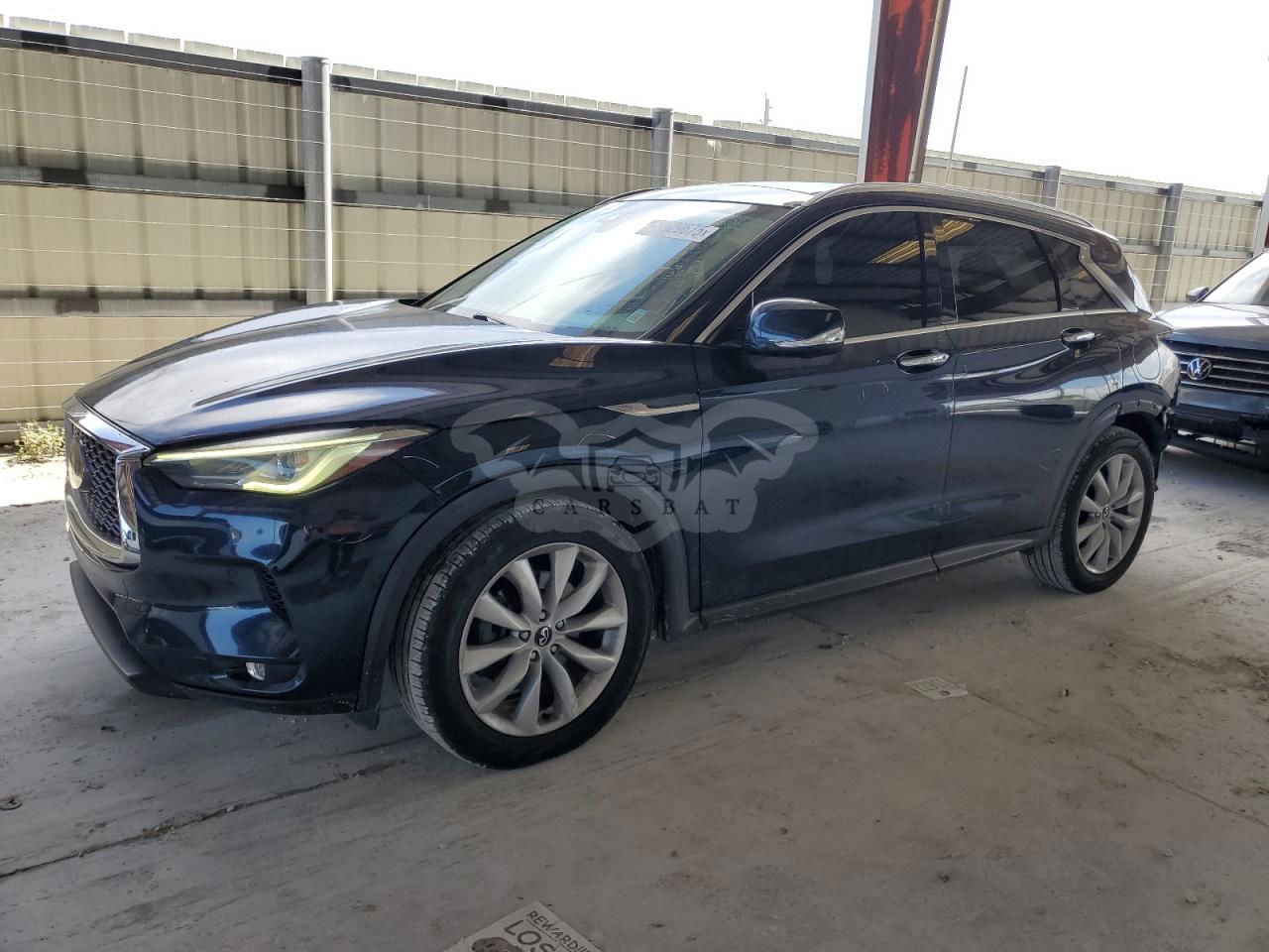 Infiniti QX50 ESSENTIAL 2.0L  4 2019