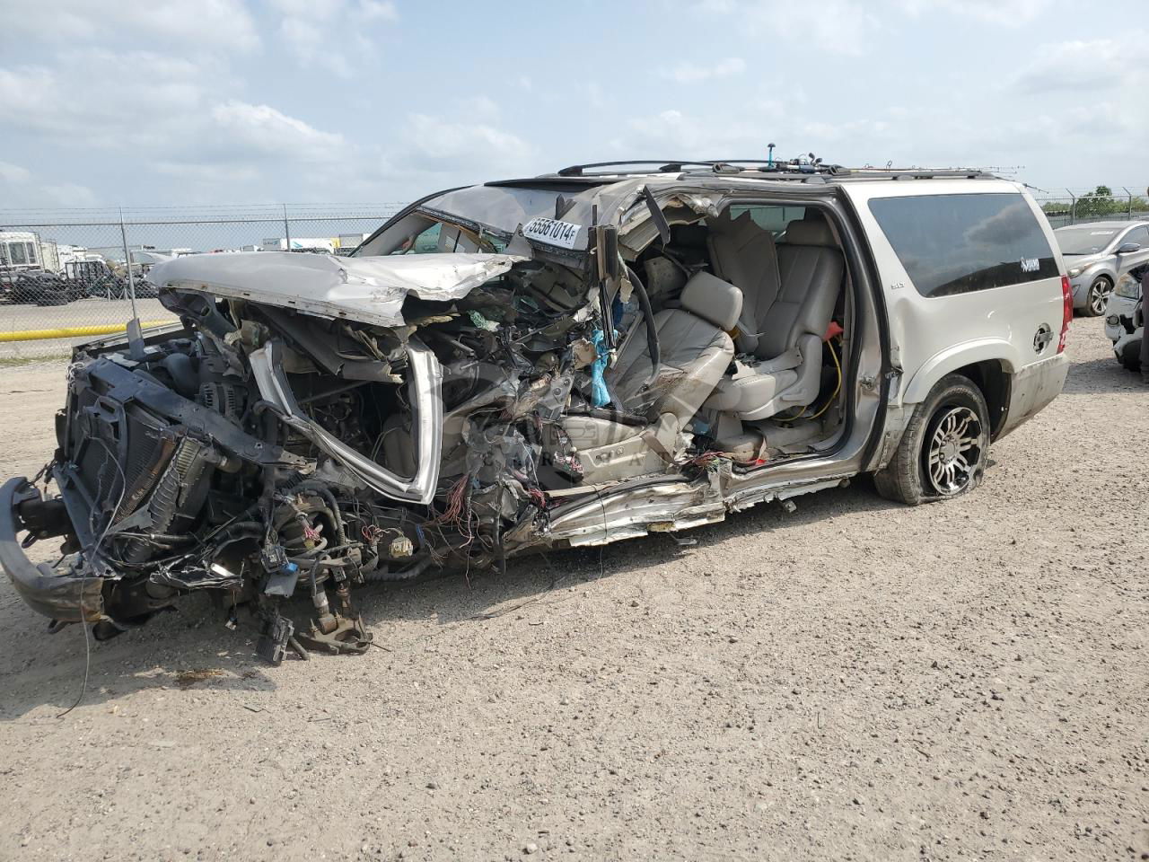 GMC Yukon C1500 5.3L  8 2007