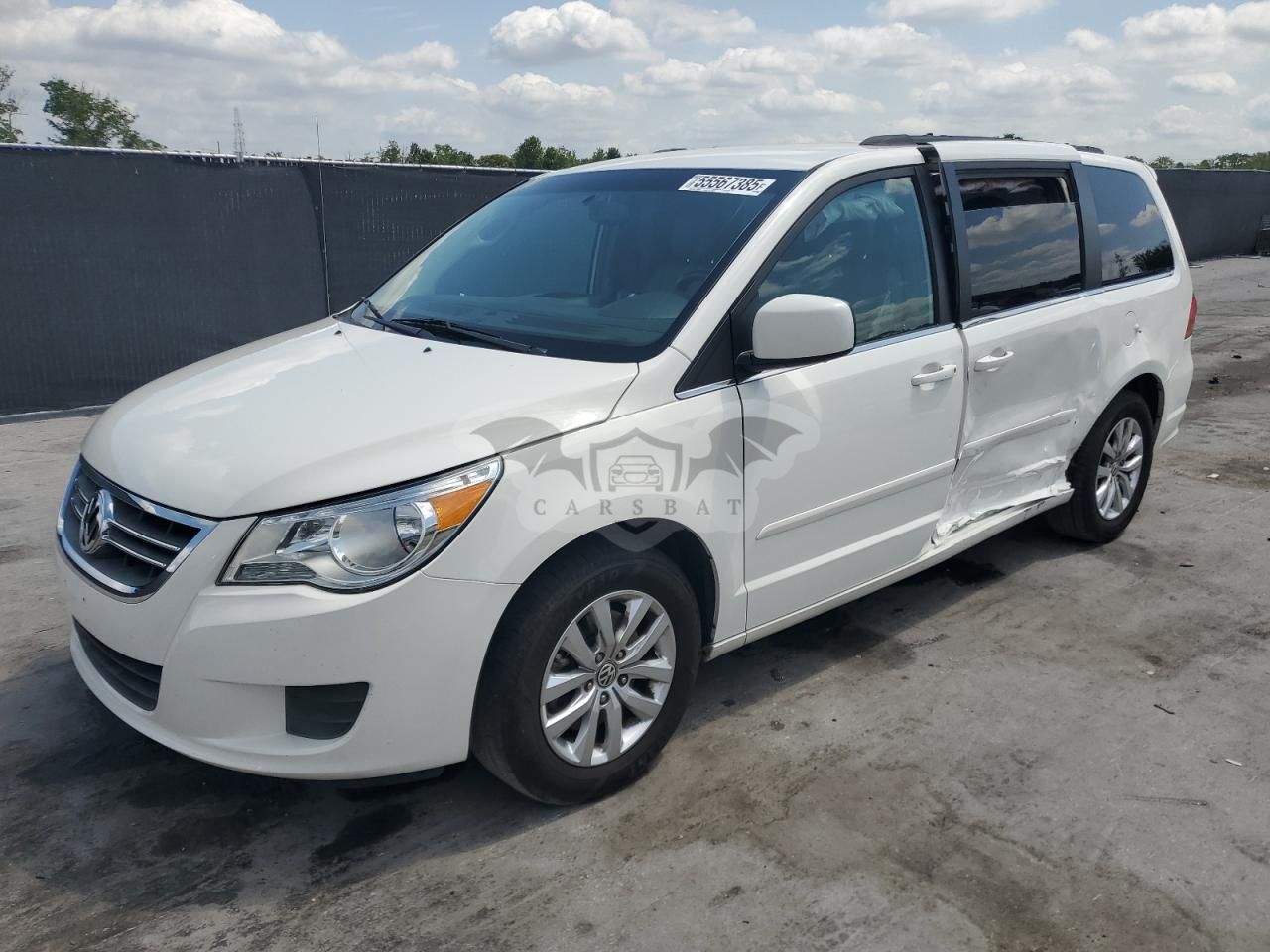 Volkswagen Routan SE 3.6L 6 2012
