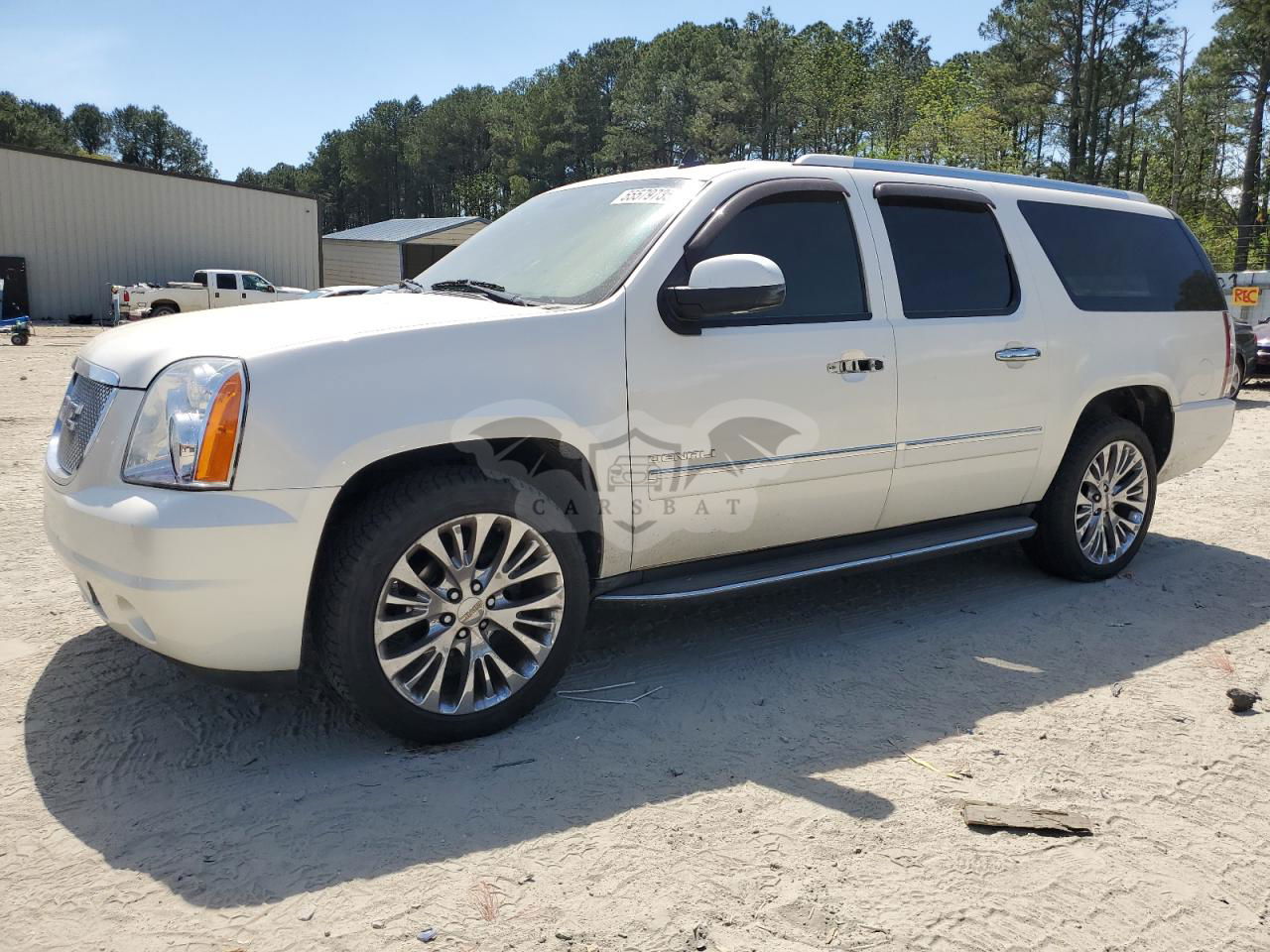 GMC Yukon DENALI 6.2L  8 2010