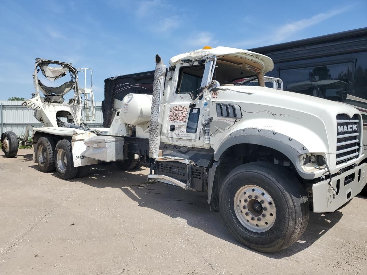 Mack Granite 10.8L 6 2020