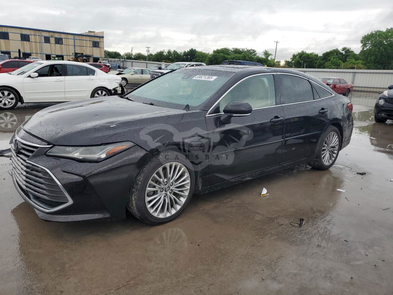 Toyota Avalon XLE 3.5L  6 2019