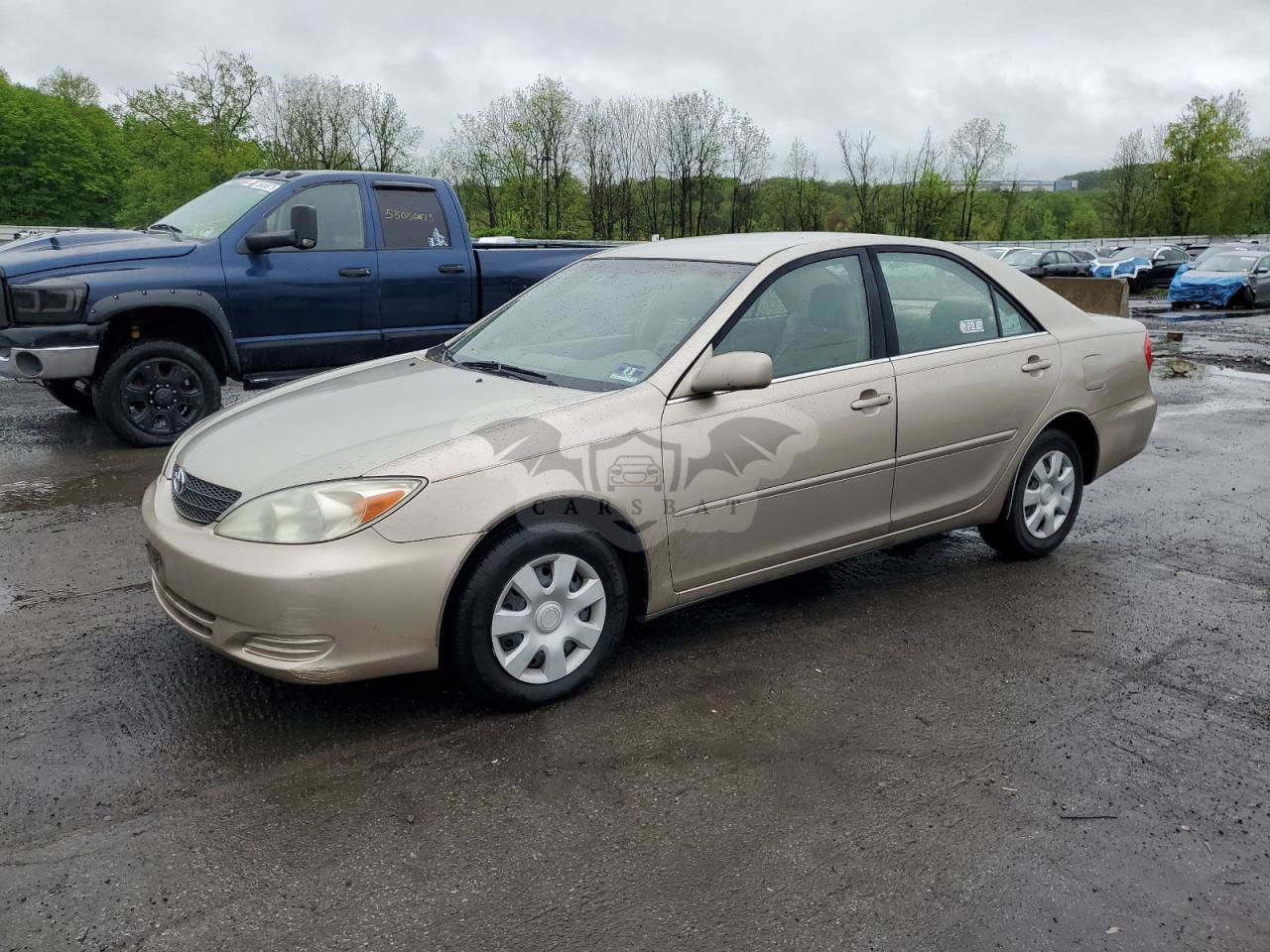 Toyota Camry LE 2.4L  4 2002