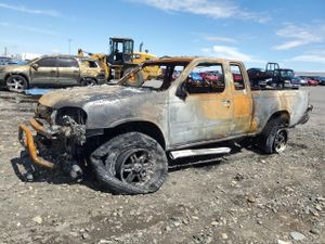 Nissan Frontier 3.3L 6 2004