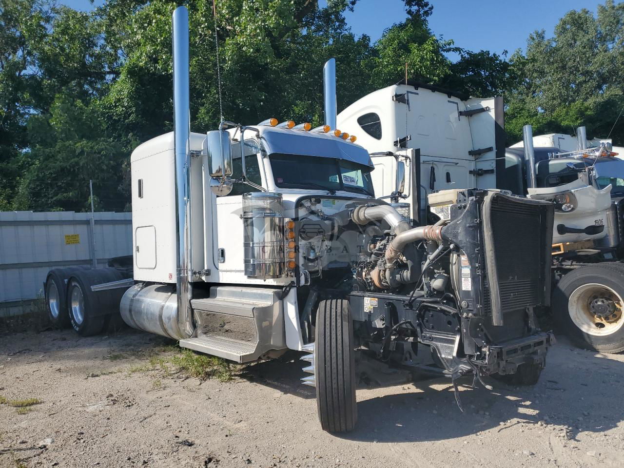 Peterbilt 389/520 12.9L  6 2023