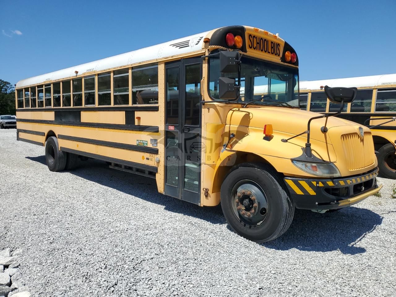 IC Corporation CE Series CE 7.6L 6 2009