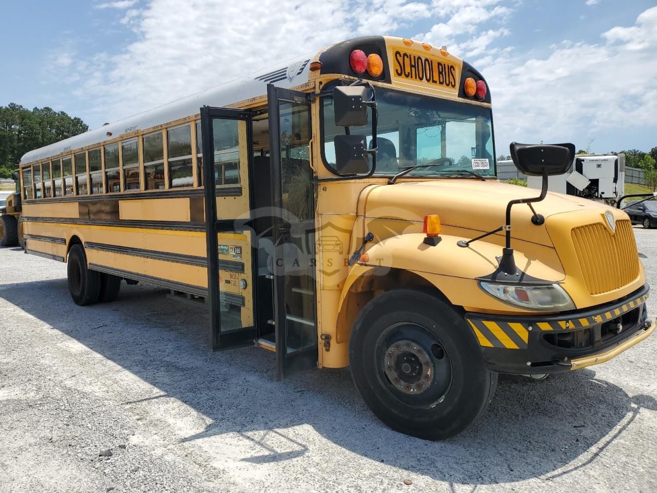 IC Corporation CE Series CE 7.6L 6 2009