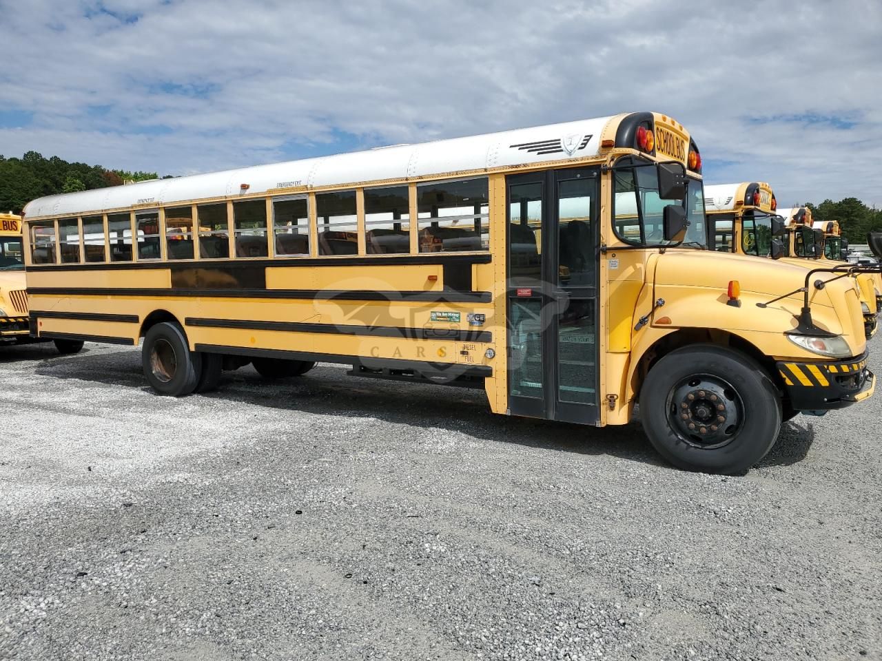 IC Corporation CE Series CE 7.6L 6 2010