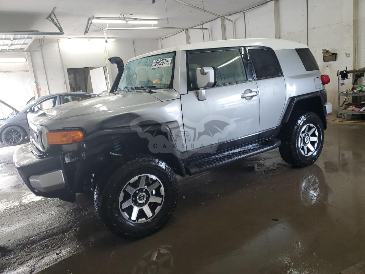 Toyota FJ Cruiser 4.0L 6 2012