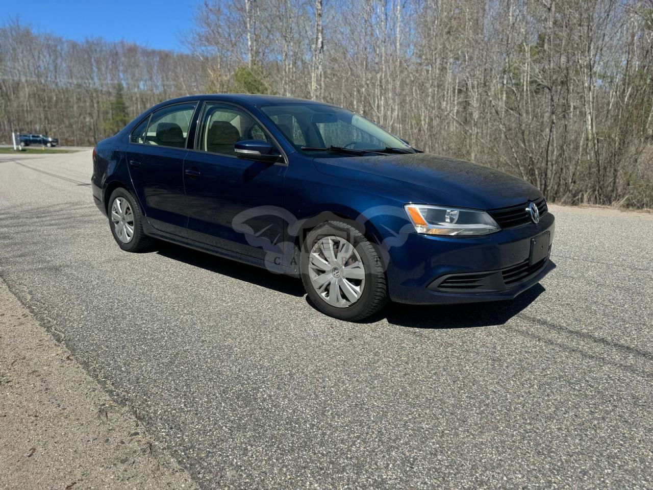 Volkswagen Jetta SE 2.5L  5 2012