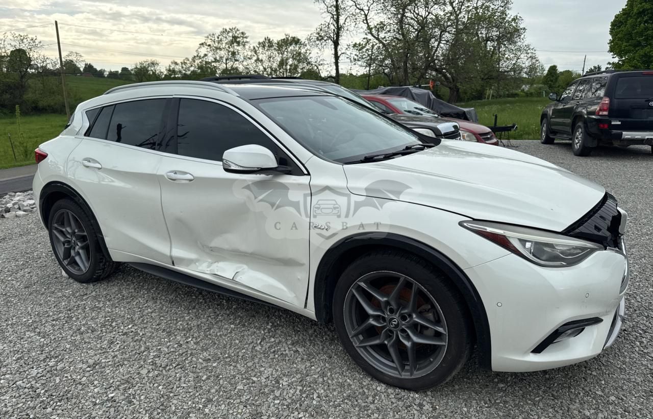 Infiniti QX30 BASE 2.0L 4 2018